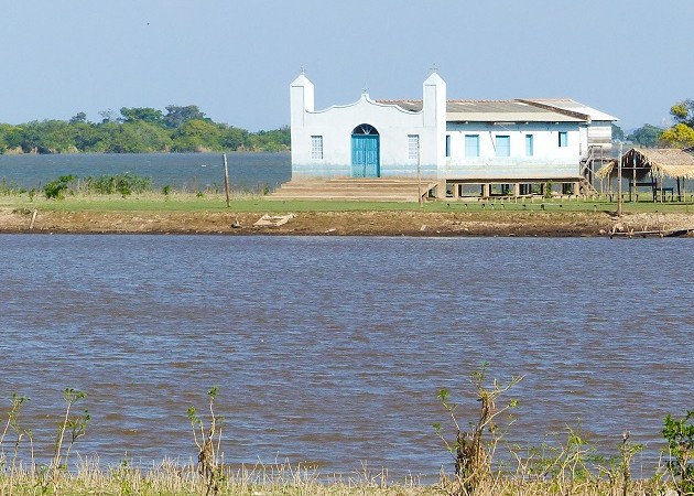 De Alter do Chão ao Canal do Jari: um passeio de barco entre rios, praias e histórias