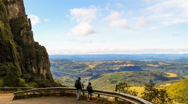 Mirante no início da Serra do Corvo Branco, uma das atrações de Urubici.